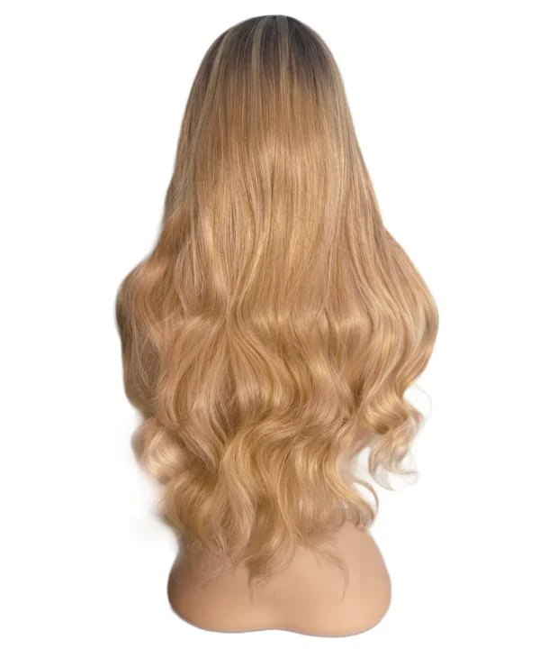Peluca clásica seminatural